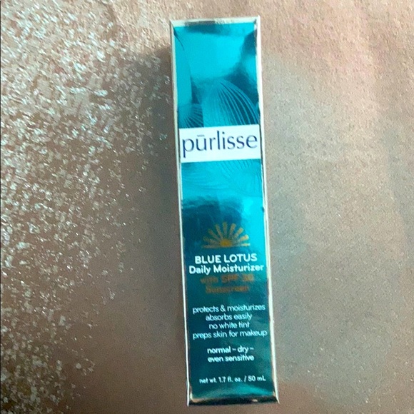 purlisse blue lotus daily moisturizer